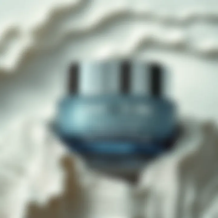 A visual representation of Maruderm Niacinamide Cream highlighting its texture and ingredients