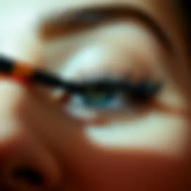 Application technique for enhancing lash volume